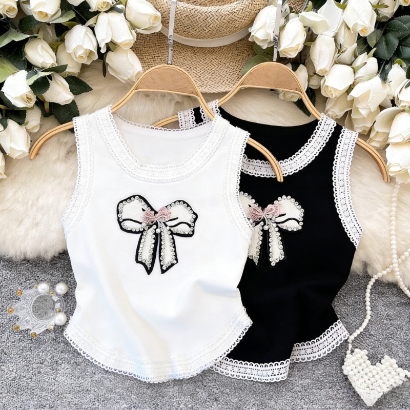 White Lace Trim Rhinestone Bow - Cami Top Lace recension och pris